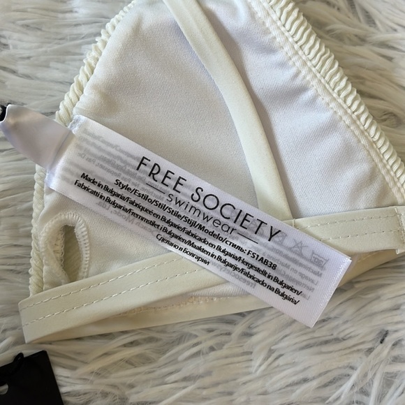 Free Society mix and match scrunch triangle bikini top in ivory size XS - Picture 6 of 15